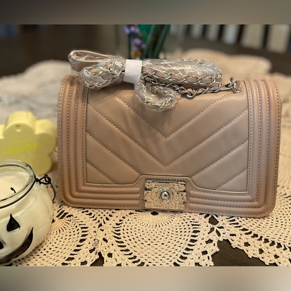 Badgley Mischka Handbags - Badgley Mischka Elegant light taupe Quilted Women's Bag